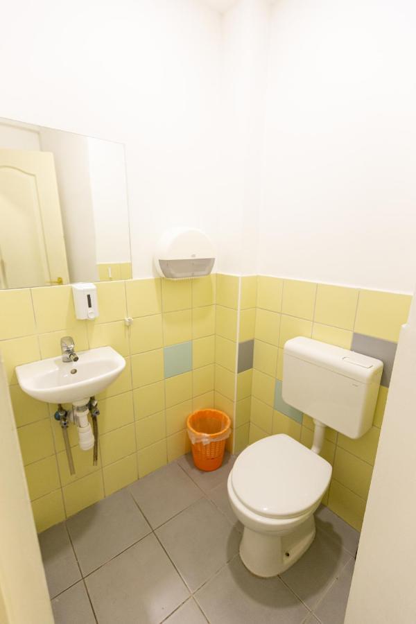 Spicy Hostel Βουδαπέστη Εξωτερικό φωτογραφία