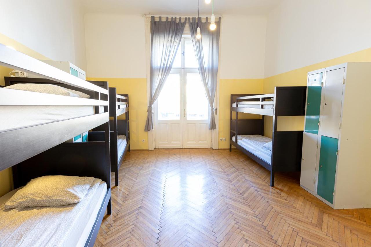 Spicy Hostel Βουδαπέστη Εξωτερικό φωτογραφία
