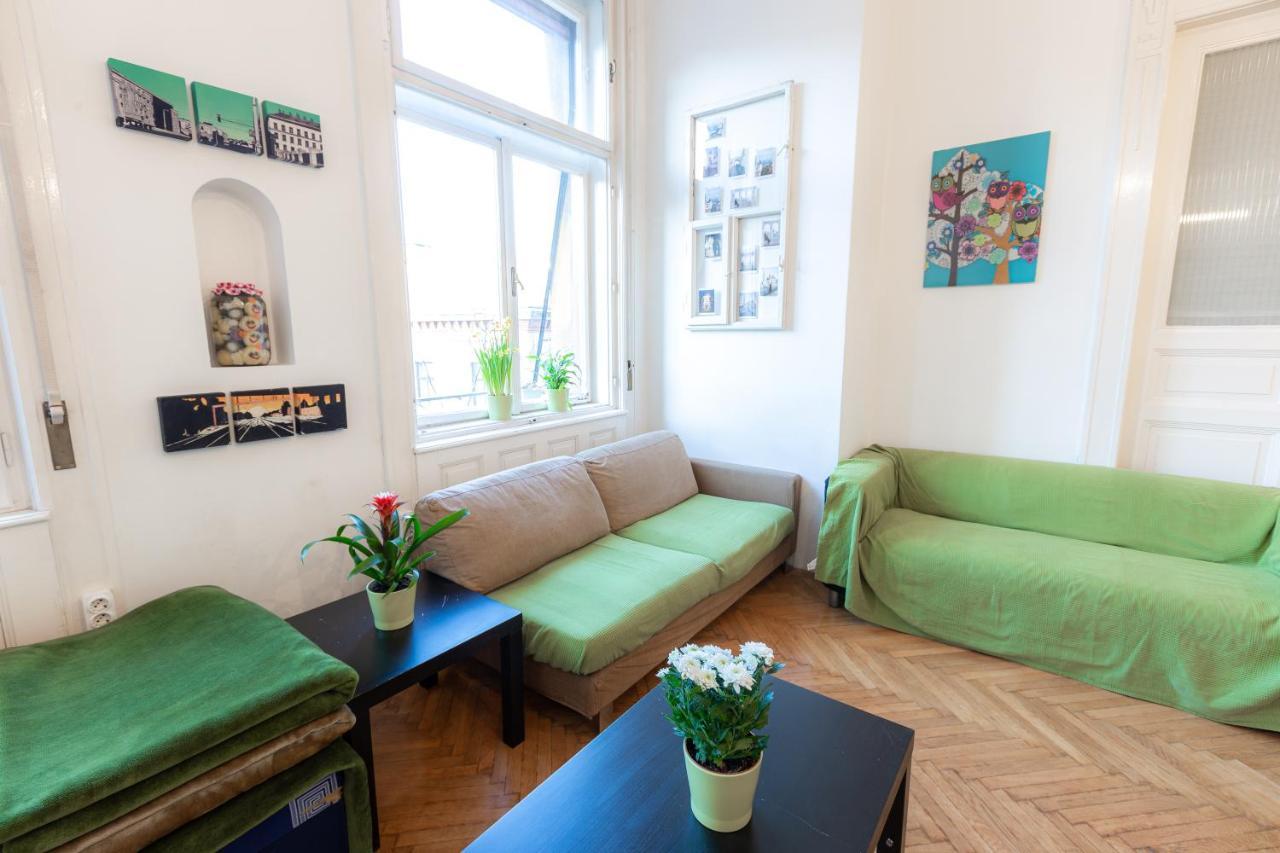 Spicy Hostel Βουδαπέστη Εξωτερικό φωτογραφία