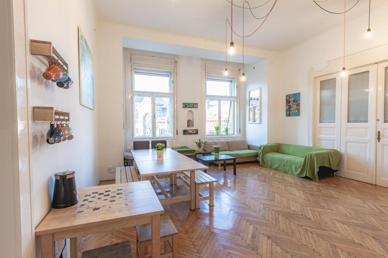 Spicy Hostel Βουδαπέστη Εξωτερικό φωτογραφία