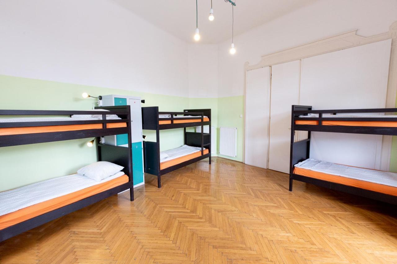 Spicy Hostel Βουδαπέστη Εξωτερικό φωτογραφία