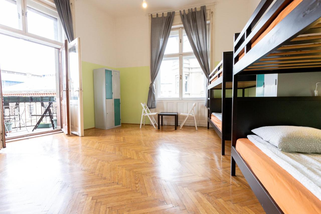 Spicy Hostel Βουδαπέστη Εξωτερικό φωτογραφία