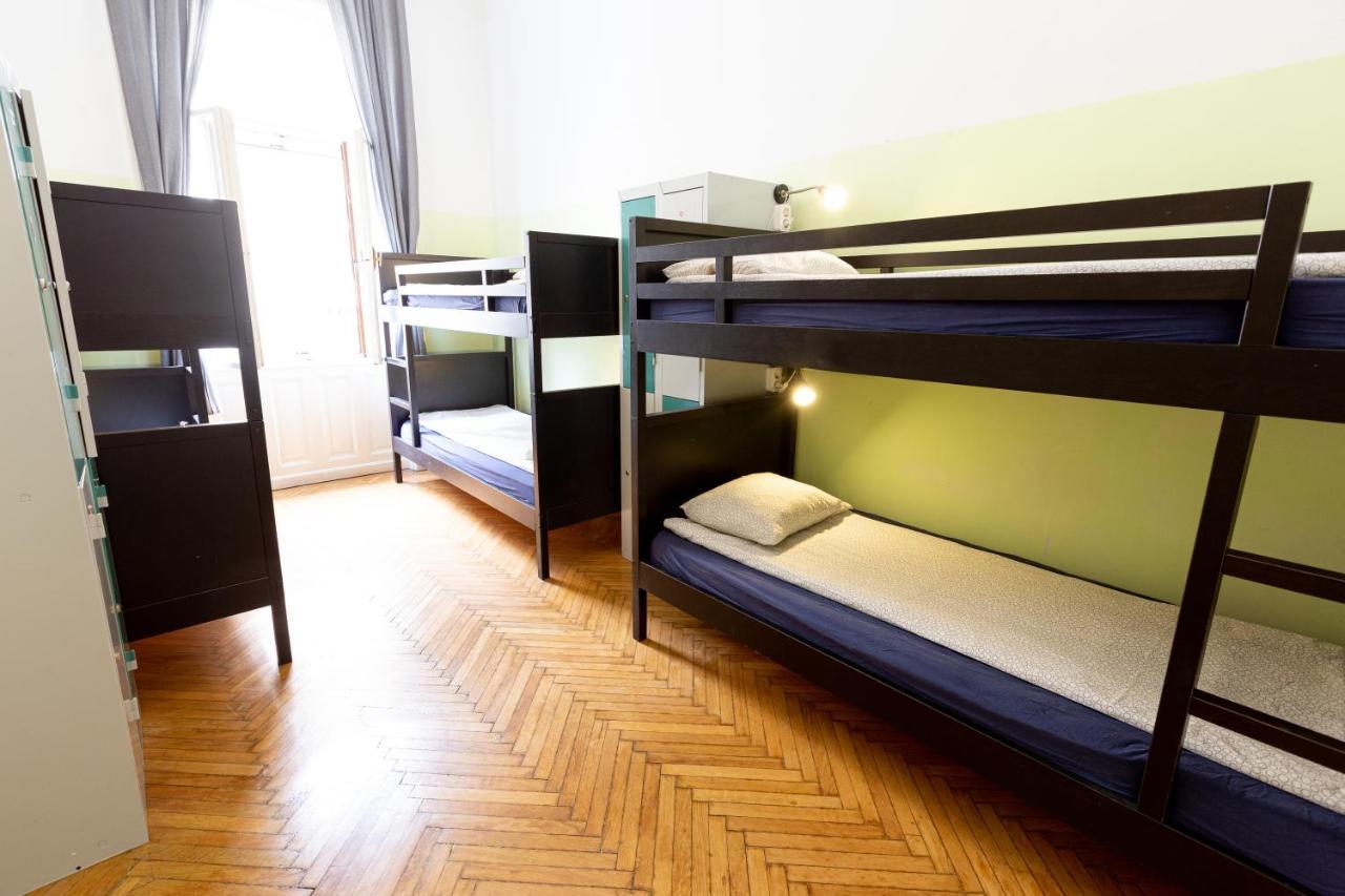 Spicy Hostel Βουδαπέστη Εξωτερικό φωτογραφία